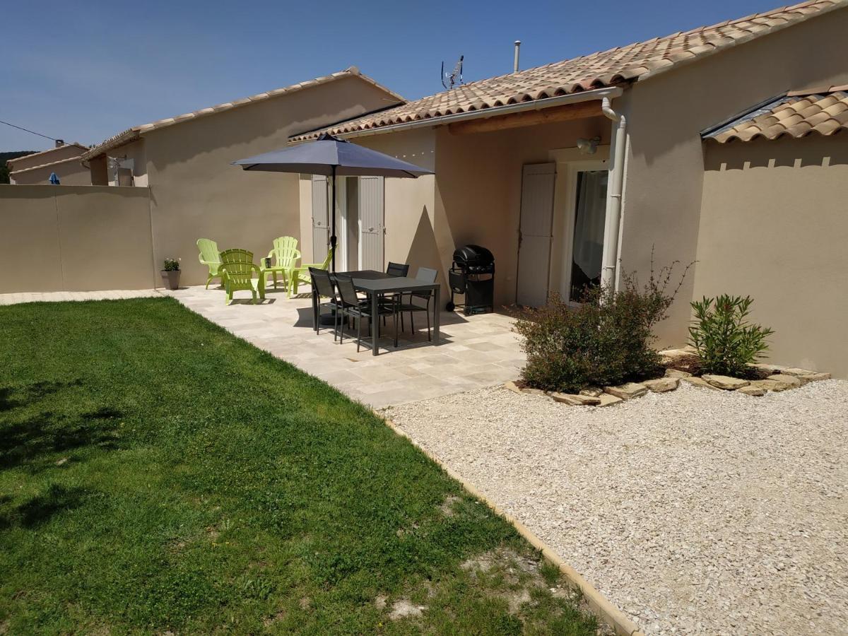 Les Lauzes De Saint Michel Villa Entrechaux ภายนอก รูปภาพ